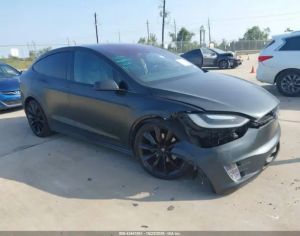 TESLA Model X 2019 0.1 - 3