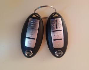 NISSAN Serena - 4