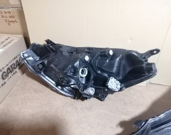 TOYOTA Vitz 2014-2016 - 12