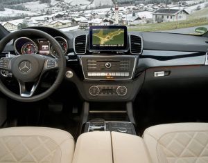 MERCEDES-BENZ GLS 550 2013 4.7 - 6