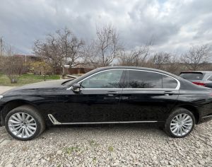 BMW 740 2016 3.0 - 2
