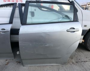 TOYOTA Corola Verso 2004-2010 - 1