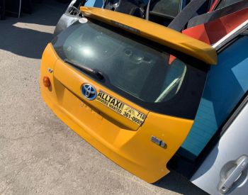 TOYOTA Prius V 2011-2018 - 8
