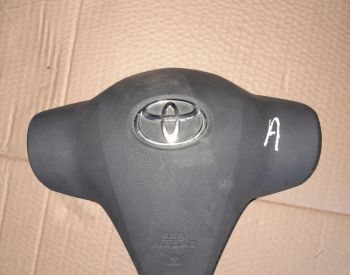TOYOTA Yaris 2004-2009