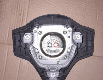 TOYOTA Yaris 2004-2009 - 2