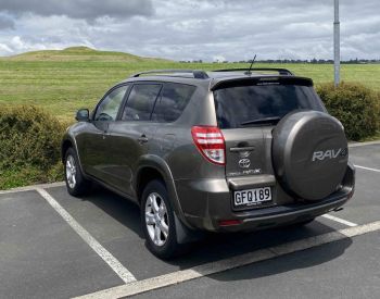 იშლება rav4 2000-1012