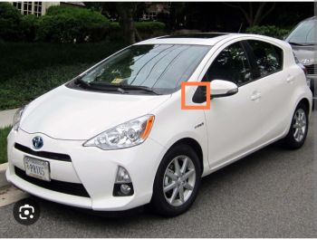 TOYOTA Prius C 1966-2026 - 5