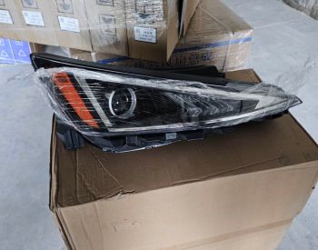 HYUNDAI Elantra 2018-2020 - 2