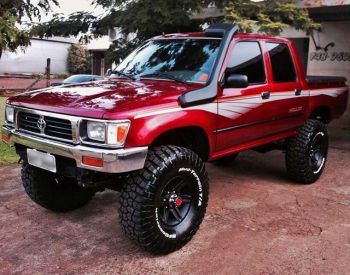 TOYOTA Hilux 1989-1997 - 1
