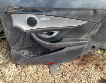MERCEDES-BENZ E 220 2016-2017 - 1