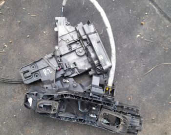 MERCEDES-BENZ E 220 2016-2017 - 10