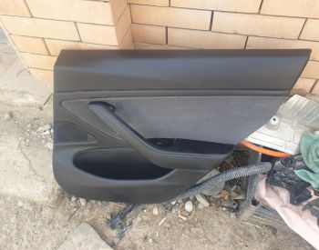 TESLA Model 3 2017-2023