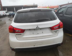 MITSUBISHI Outlander Sport 2016 2.4 - 4