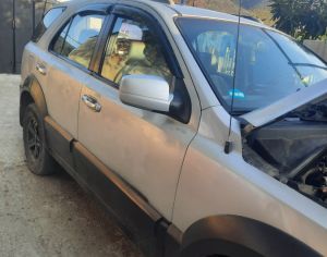 KIA Sorento 2005 3.5 - 2