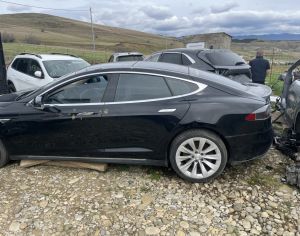 TESLA Model S 2013 1.5 - 4