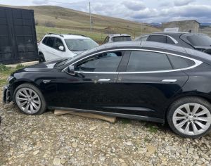 TESLA Model S 2013 1.5 - 5
