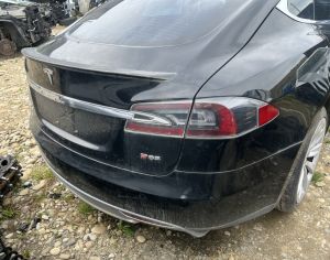 TESLA Model S 2013 1.5 - 7