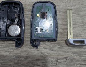 Hyundai smart key - 3