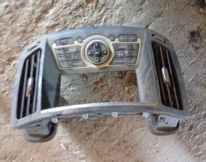 NISSAN Skyline 2007-2014 - 1