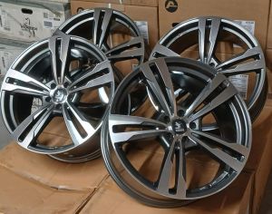 R21 AUDI Q8 2023-2025