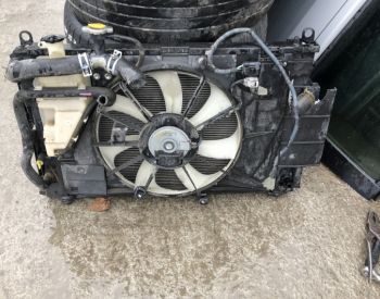 TOYOTA Prius C 2012-2019 - 1