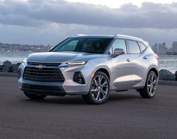 Chevrolet Blazer 2018-2024 წინა საქარე მინა