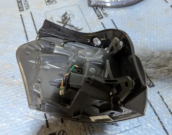 LEXUS HS 250h 2009-2012 - 10
