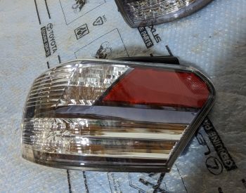 LEXUS HS 250h 2009-2012 - 9