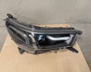 TOYOTA Hilux 2020-2025