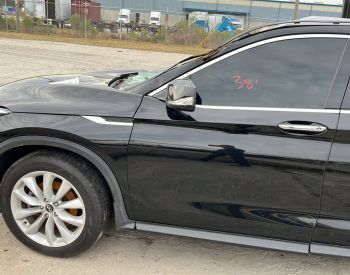INFINITI QX50 2019 2.0 - 10