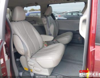 TOYOTA Sienna 2011 3.5 - 7