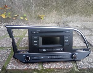 HYUNDAI Elantra 2016-2018 - 2