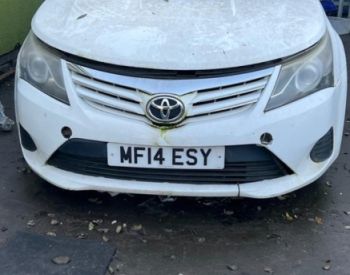 TOYOTA Avensis 2009-2015