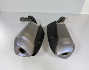 YAMAHA R1 --- (2009-2014) - 1