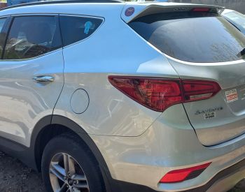 HYUNDAI Santa FE 2017 2.4 - 2