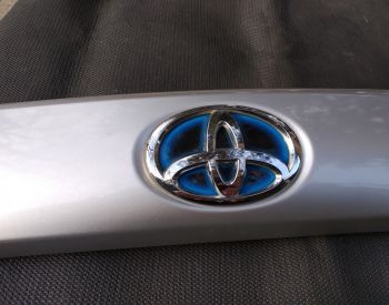 TOYOTA Prius V 2011-2017 - 6
