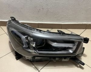 TOYOTA Hilux 2019-2026 - 6