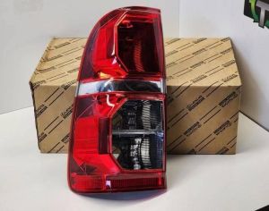 TOYOTA Hilux 2015-2026 - 3