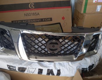 NISSAN Pathfinder 2008-2012 - 1