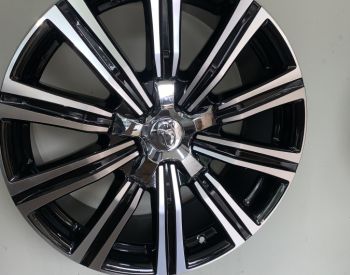 R21 LEXUS RX 450 2023 - 1