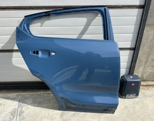 VOLVO XC40 2020-2026