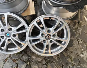 R15
