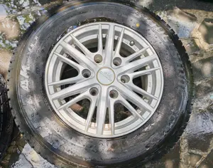 R15 TOYOTA Hilux 1994-2010 - 1