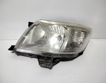 TOYOTA Hilux 2012-2015