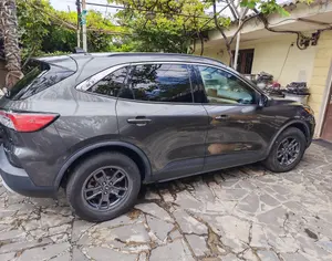 R17 FORD Escape 2022 - 10