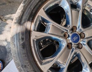 R17 FORD Escape 2022 - 4