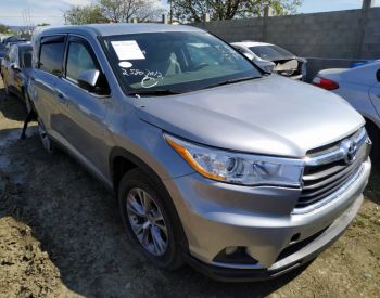 TOYOTA Highlander 2015 3.5 - 2