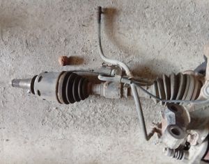 TOYOTA Noah 2001-2006 - 2