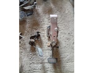 TOYOTA Noah 2001-2006