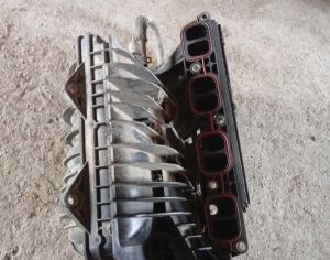TOYOTA Noah 2001-2006 - 2